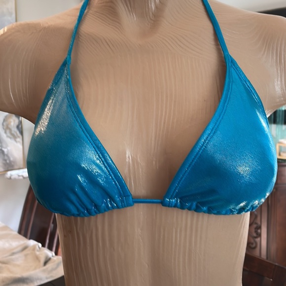 Mismatched bikini top and bottom - Picture 2 of 11